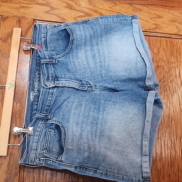 Old navy‎ jean shorts - Picture 2 of 9